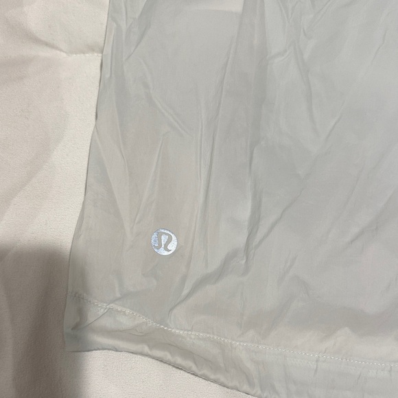 Lululemon windbreak - Picture 4 of 4